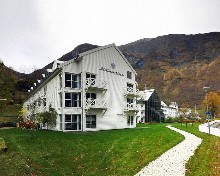 Thumbs/tn_YANG,CHIH-WEI.Norway.Fretheim Hotel (4).jpg